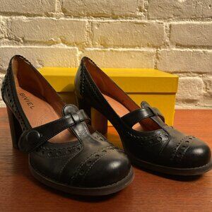 Biviel "Malaga" Black Leather Heels US8 EU38 EUC